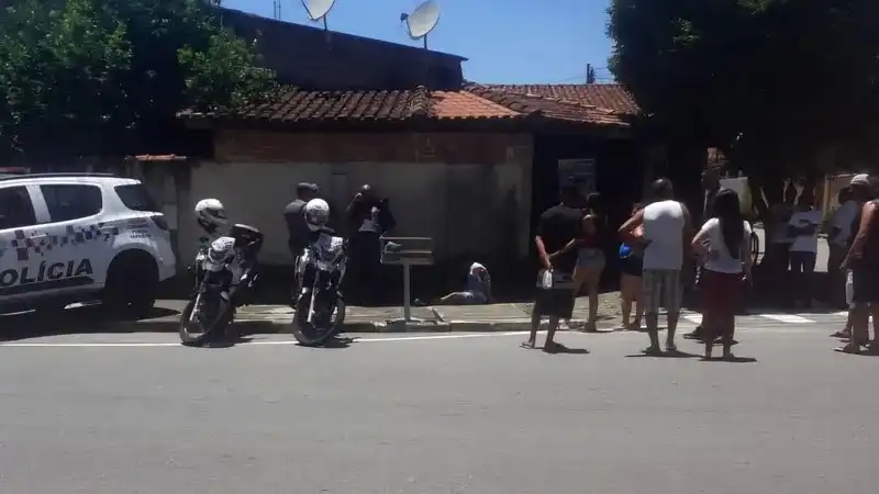 Mulher é morta a facadas pelo ex-namorado em Pindamonhangaba