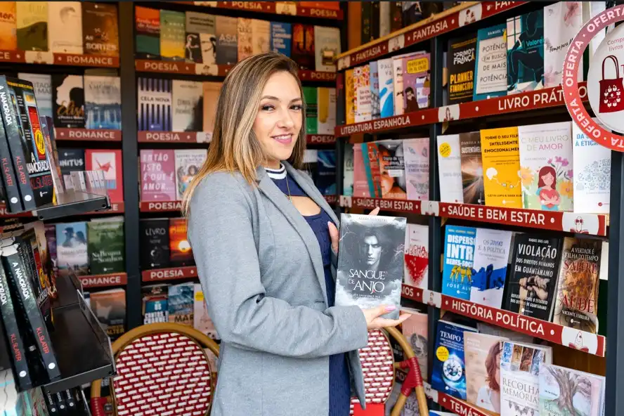 Livro de Aline Silvestri ganha edição na Espanha e Portugal