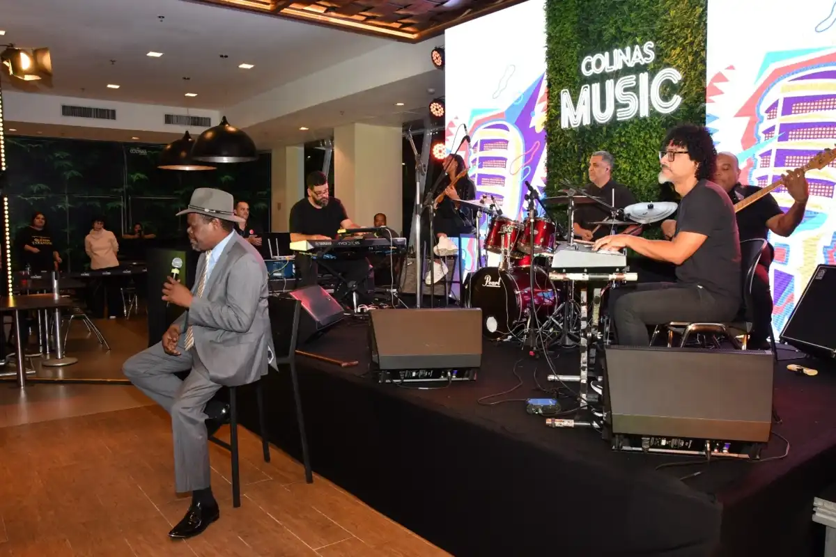 Colinas Shopping encerra sua 2ª edição do Colinas Music com show de Dom Paulinho de Lima
