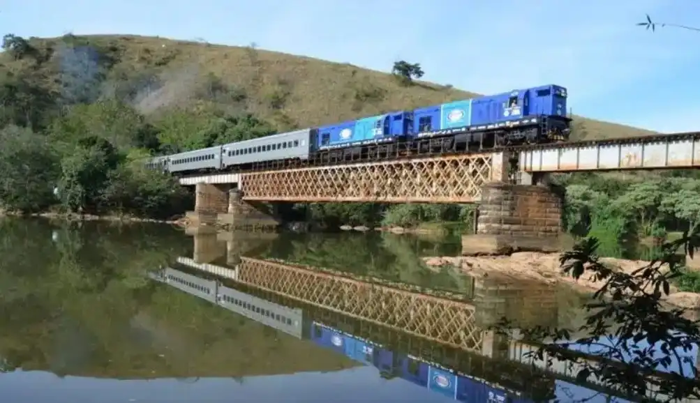 Trem turístico será lançado em 2025 com rota histórica entre RJ e MG