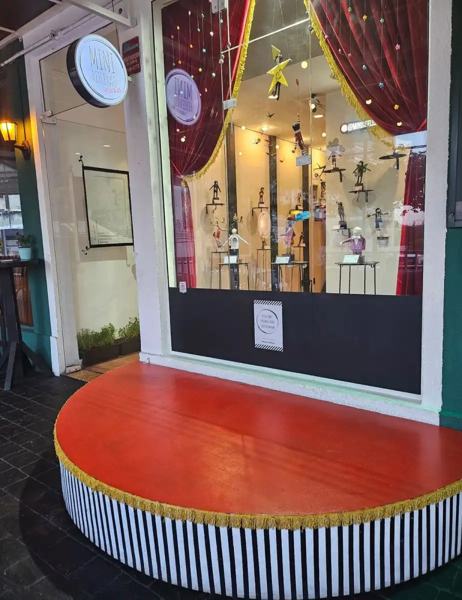 A Galeria que Transforma Arte em Experiência Viva