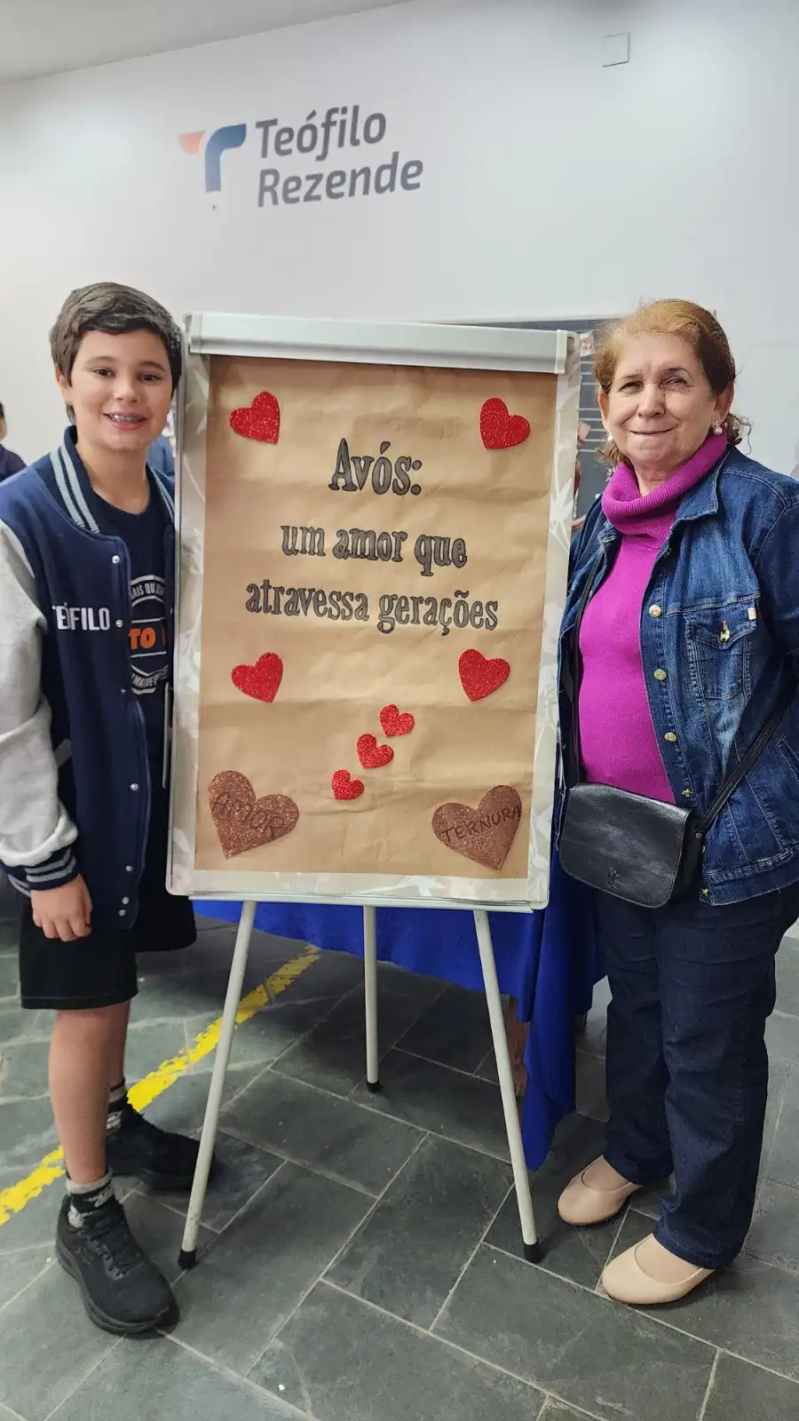 Avós cada vez mais presentes: colégio de São José celebra a importância dessa geração no “Encontro com os Avós”