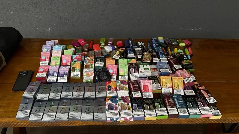 Jovem de 19 anos é preso em flagrante por vender cigarro eletrônico na internet