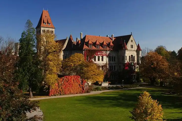 Castelo da Faber-Castell existe e fica na Baviera, na Alemanha