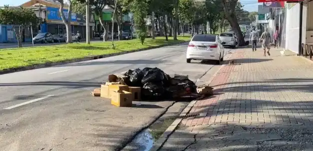 Prefeitura de São José propõe leis para mudar cobranças da taxa de lixo e iluminação pública