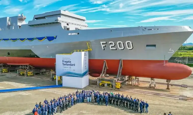 Embraer inaugura primeiro navio de guerra em Santa Catarina