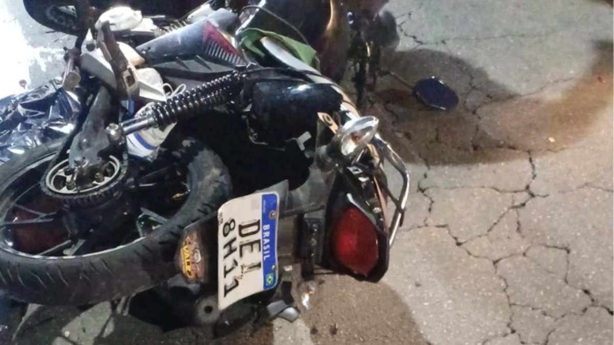Acidente entre moto e caminhão mobiliza bombeiros no Vista Verde