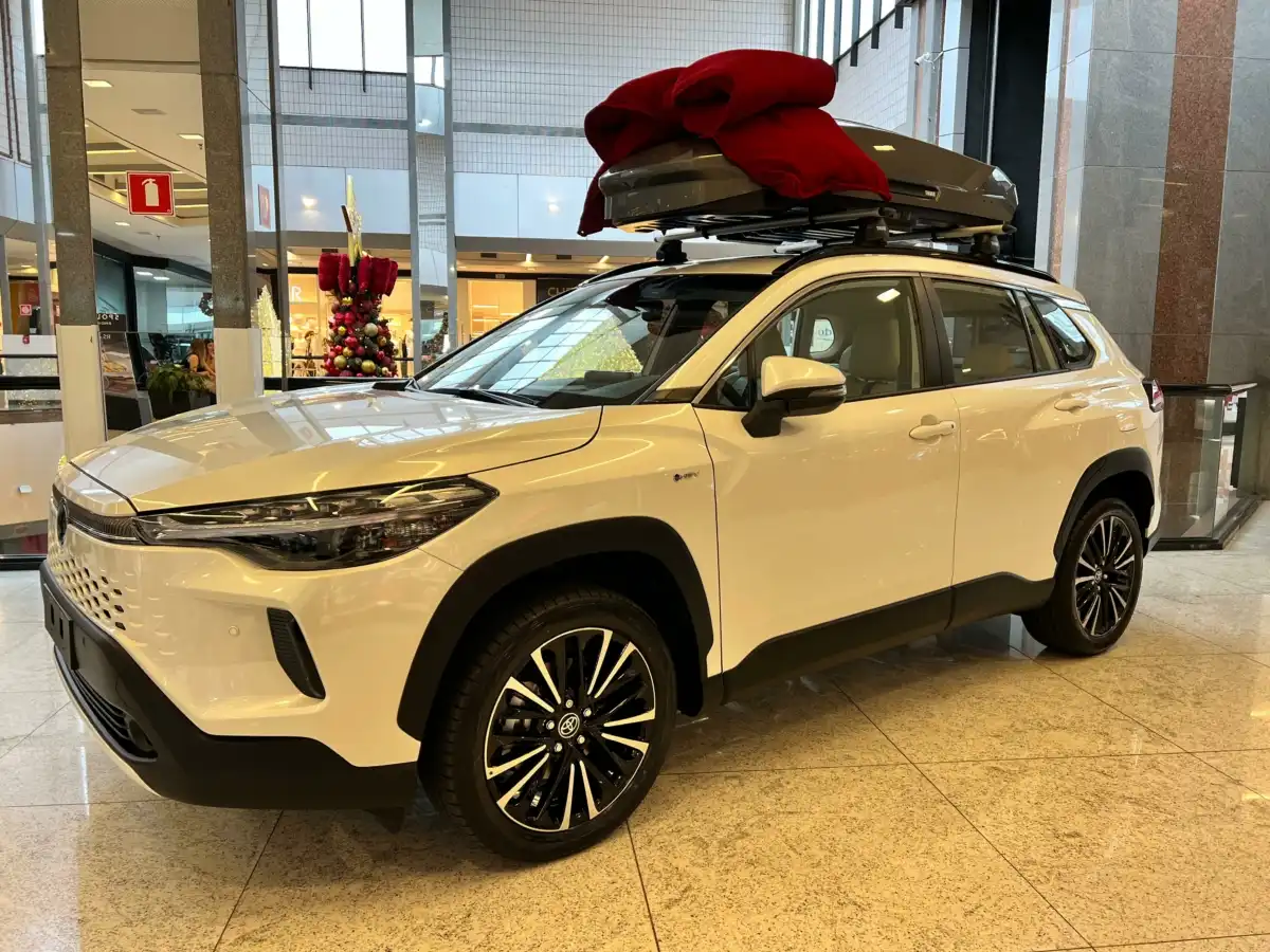 Colinas Shopping sorteia Corolla Cross híbrido no Natal