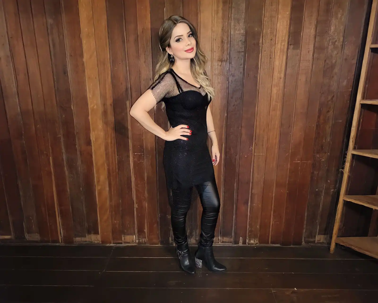 Natiare Azevedo evidencia a delicadeza de Sandy no encerramento do projeto “Vozes Femininas”
