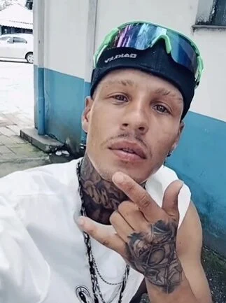 Homem é preso por ameaçar adolescente de 14 anos com fotos íntimas em Lorena