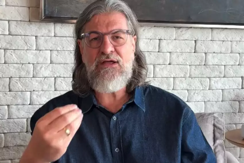 Pastor Carlito Paes critica a "loteria joseense" aprovada com apoio dos vereadores evangélicos