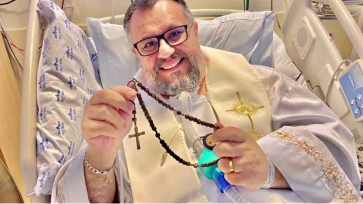 Padre Marlon volta para a UTI e se emociona em vídeo sobre sua internação