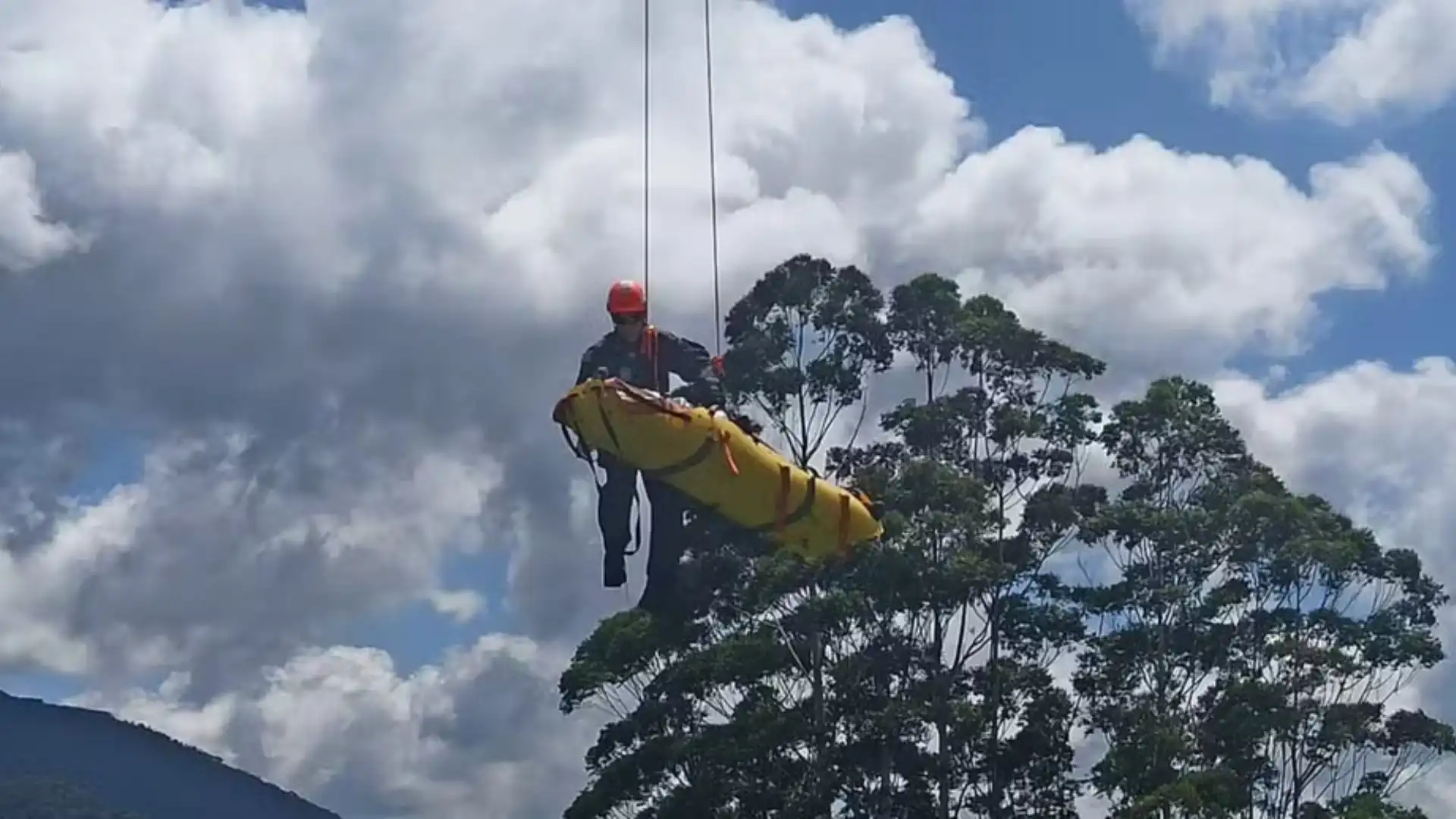 Após 2 dias em mata homem é resgatado em São Francisco Xavier