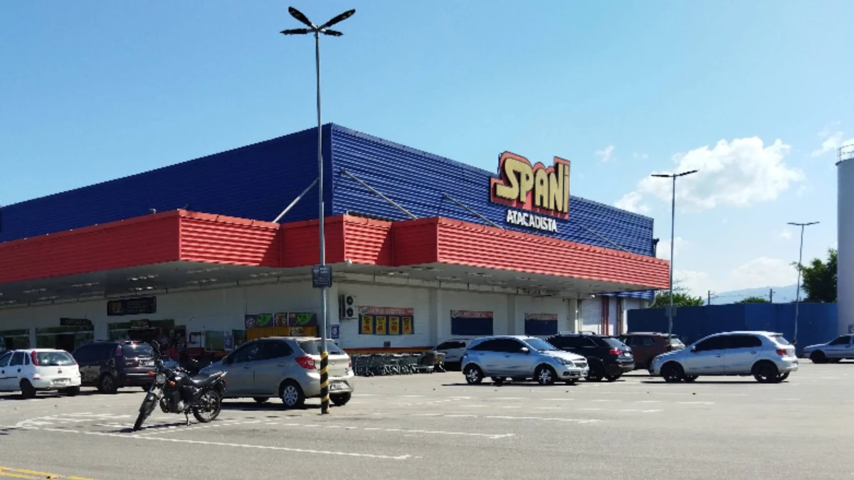 Mulher é presa ao sair do Spani com carrinho cheio e não pagar compras em Caraguatatuba