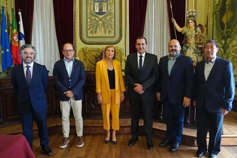 Prefeito de São José participa de Congresso em Portugal