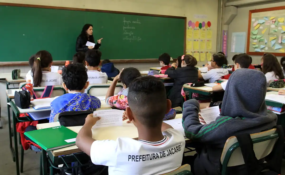 Câmara Municipal de Jacareí aprova lei sobre atenção psicológica nas escolas públicas