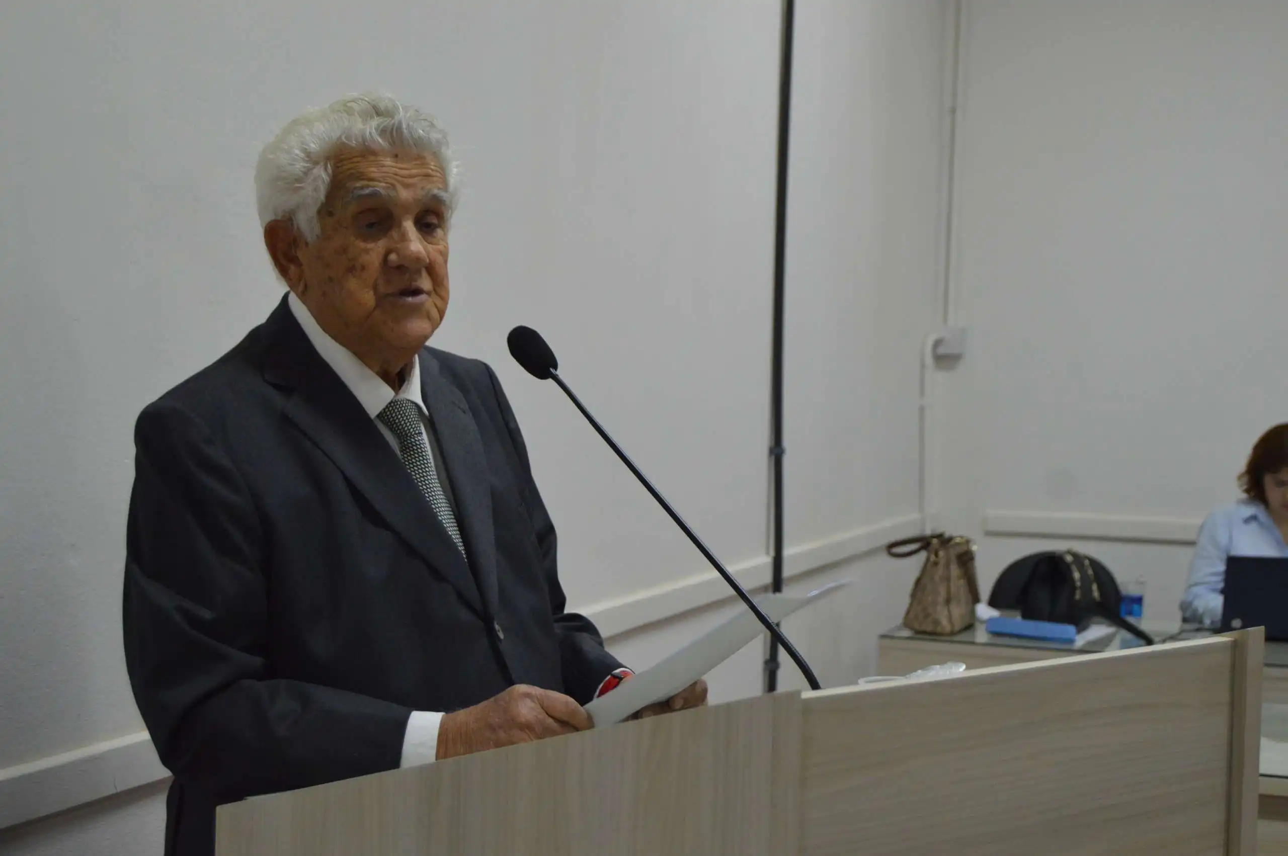 Presidente da Confederação Brasileira de Vôlei, Toroca, morre aos 89 anos