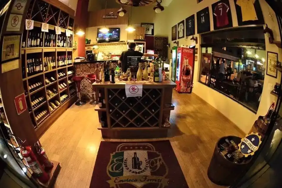 Enoteca Ferreti realiza jantar de degustação nesta quarta-feira (17)