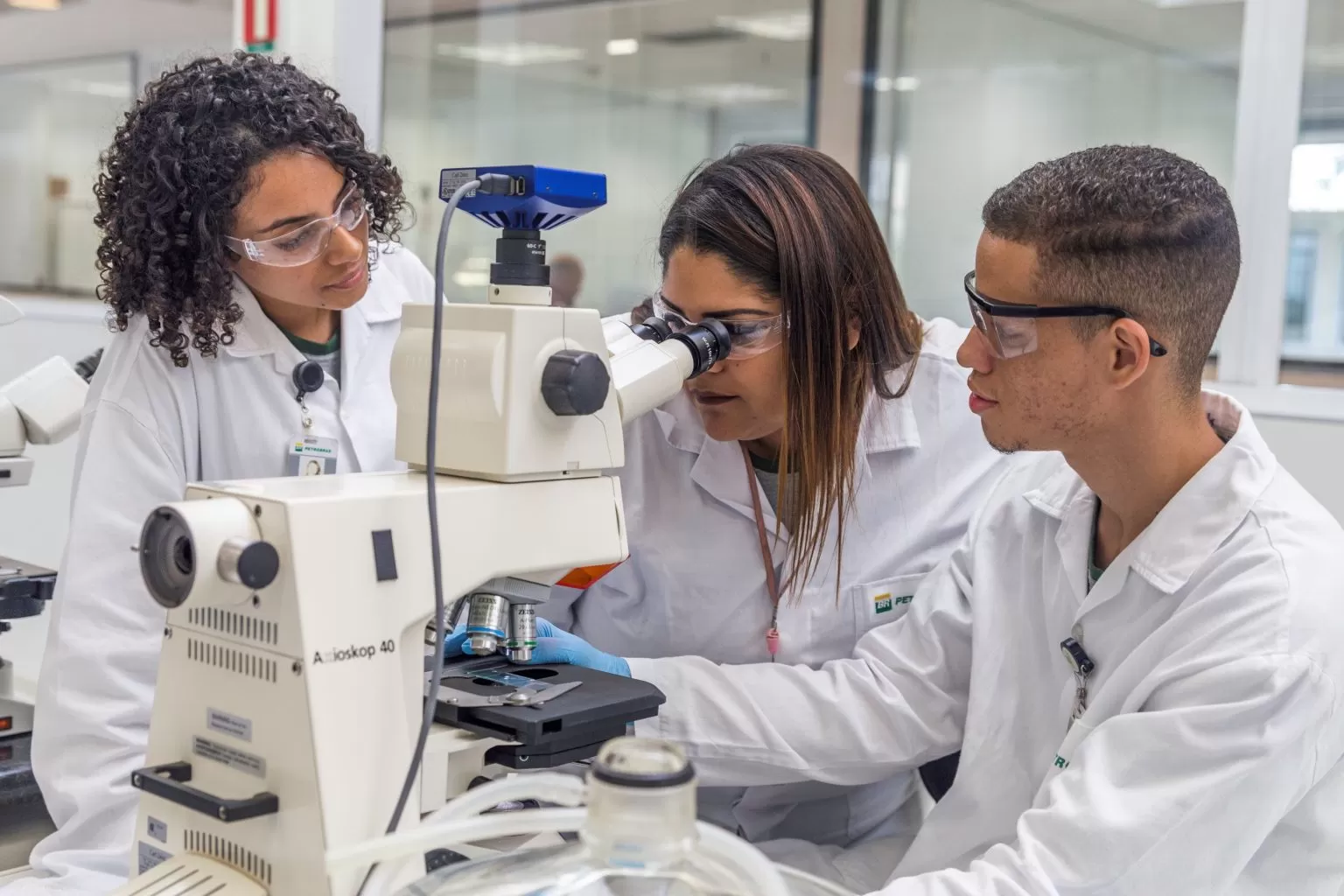Petrobras abre 30 vagas para jovem aprendiz em SJC