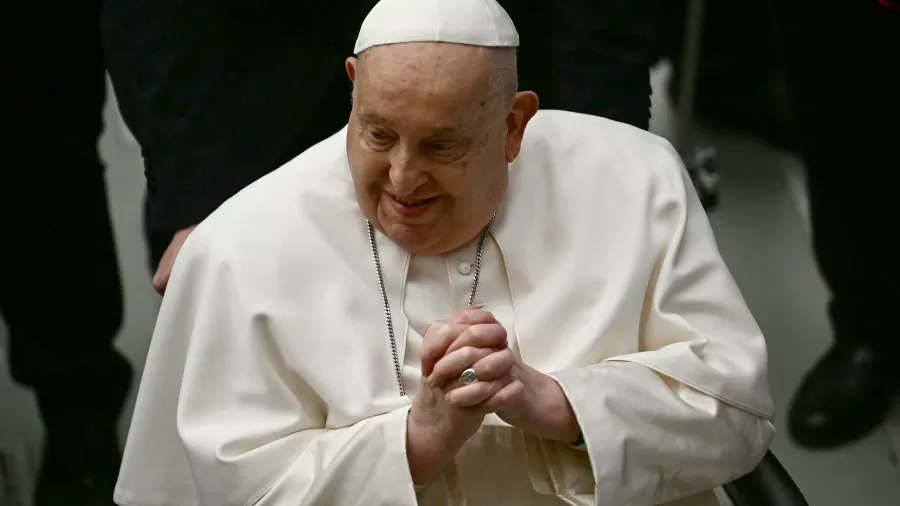 Papa Francisco vai ter alta no domingo, dizem médicos