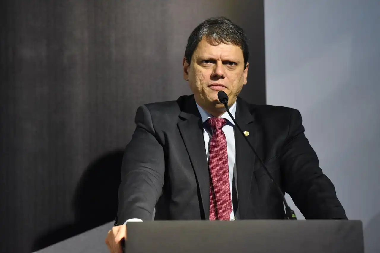 Tarcísio confirma que vai disputar a reeleição em 2026 
