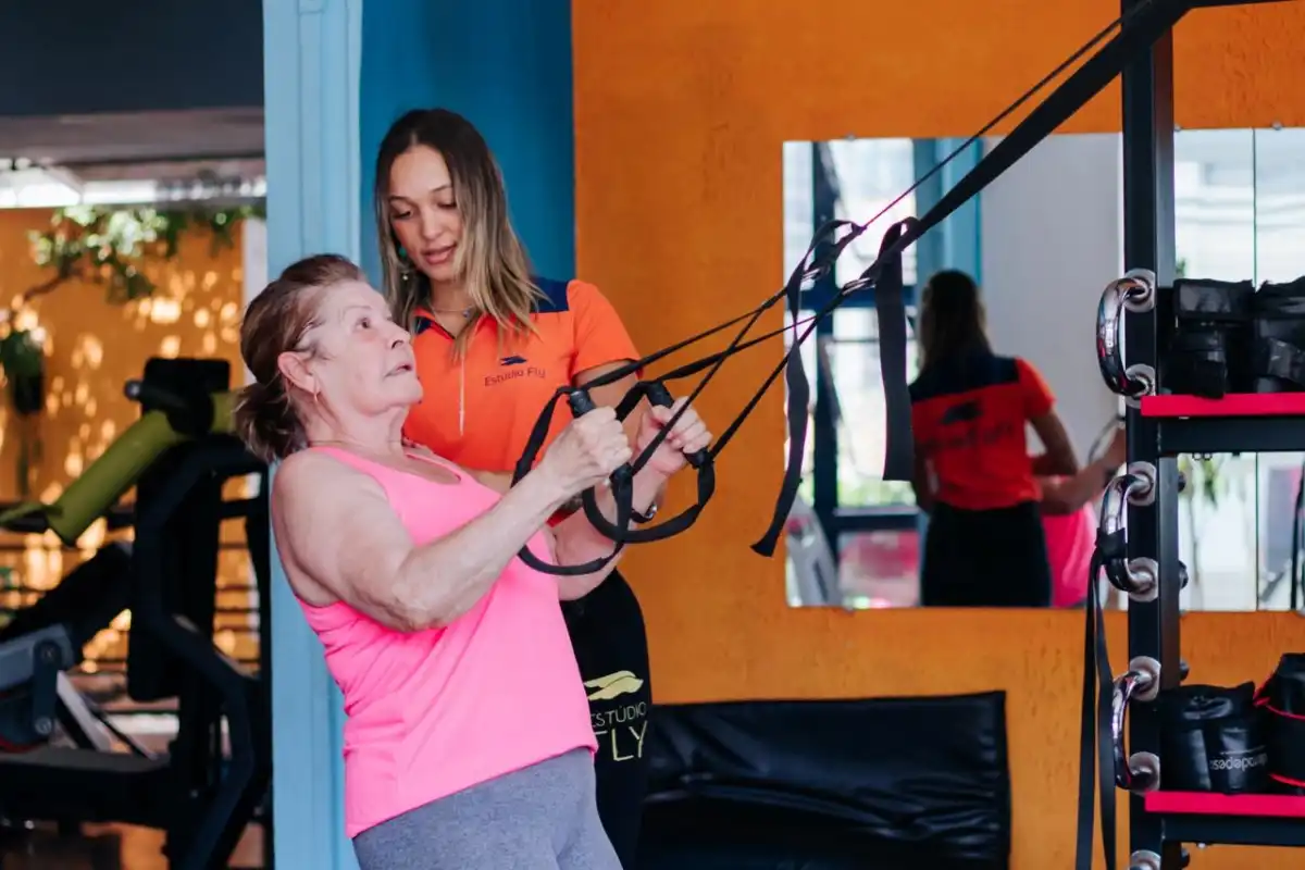 Academia de Gente Grande / 50+: estúdio Fly leva conceito para o público adulto durante a Arnold Sports Festival