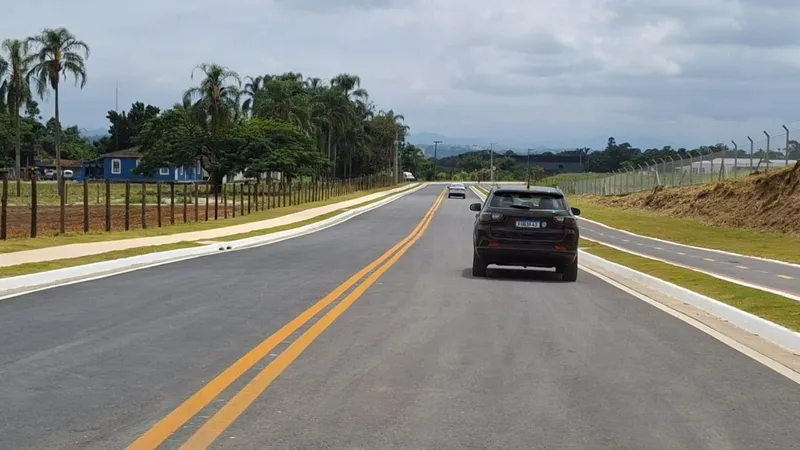 Trecho da Via Oeste que liga São José e Jacareí é liberado para o trânsito  