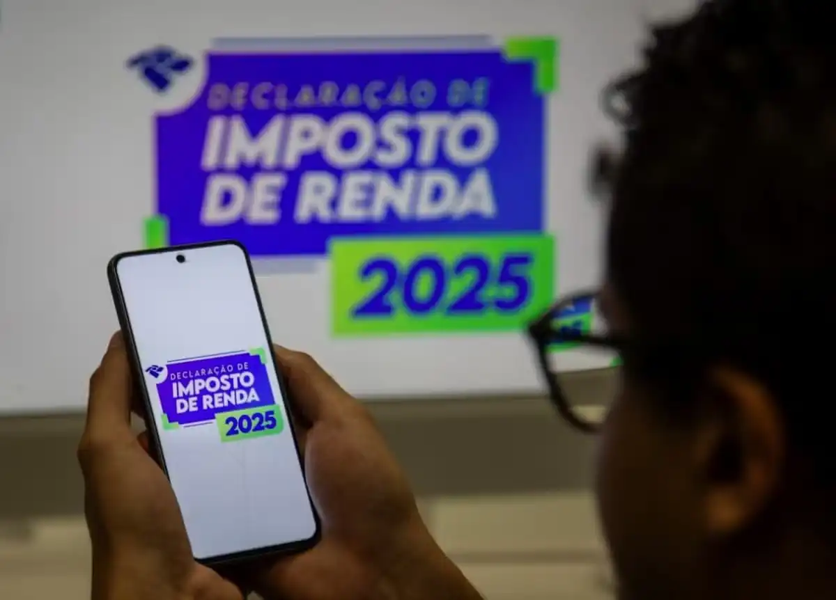 Receita Federal libera consulta ao 4º lote da restituição do Imposto de Renda 2025
