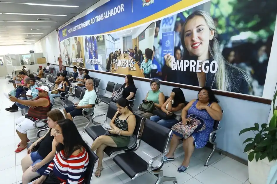 PAT de São José está com mais de 500 vagas de emprego nesta segunda (29)
