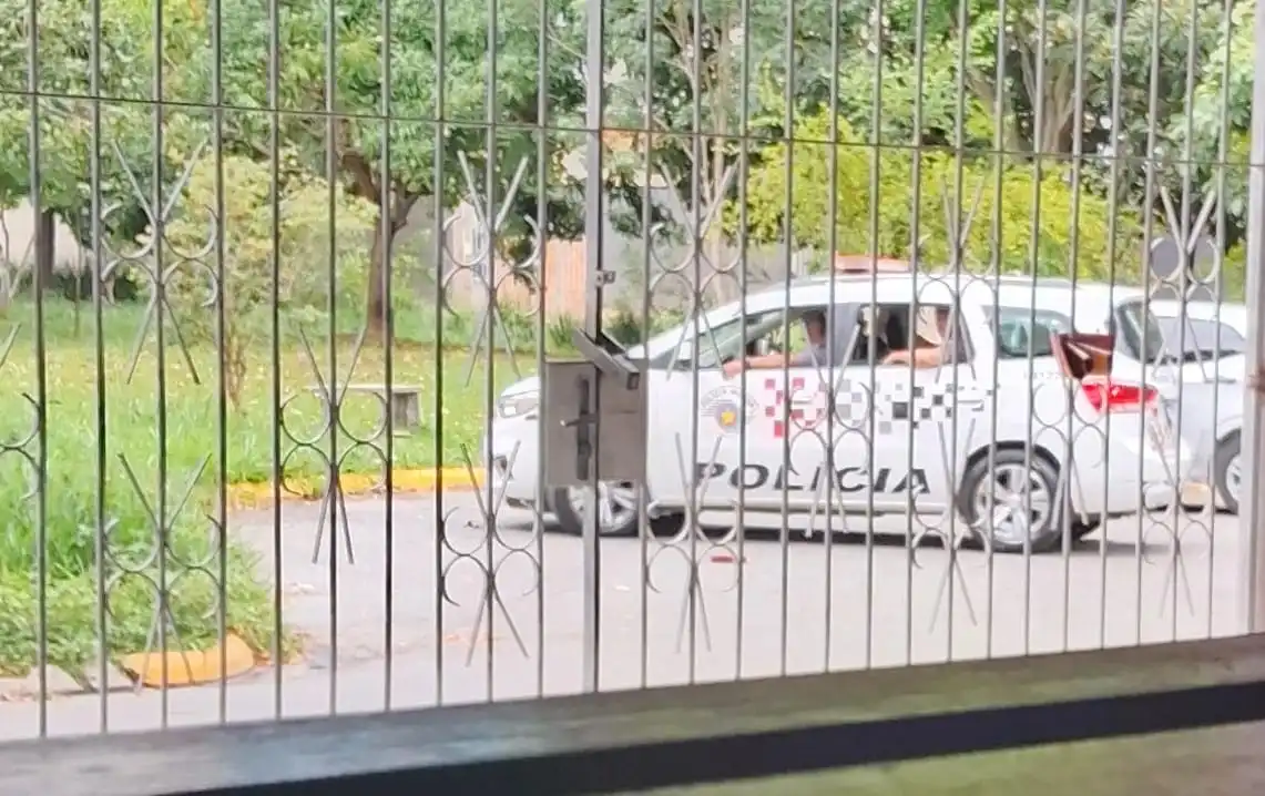 Moradores do Vila Branca relatam aumento da criminalidade após saída temporária de detentos em Jacareí