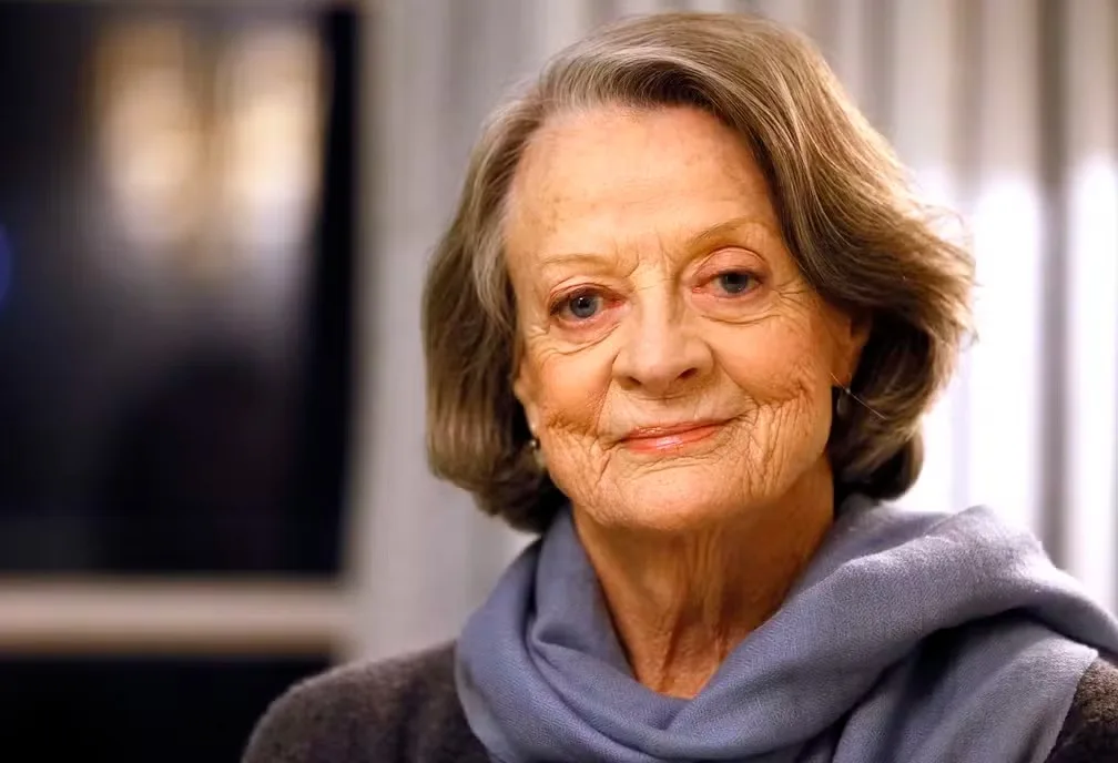 Maggie Smith, atriz de 'Harry Potter', morre aos 89 anos