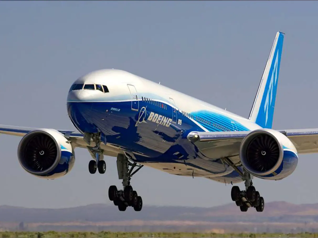 Após derrota da Embraer, Boeing abre inscrições para estágio em engenharia em São José dos Campos