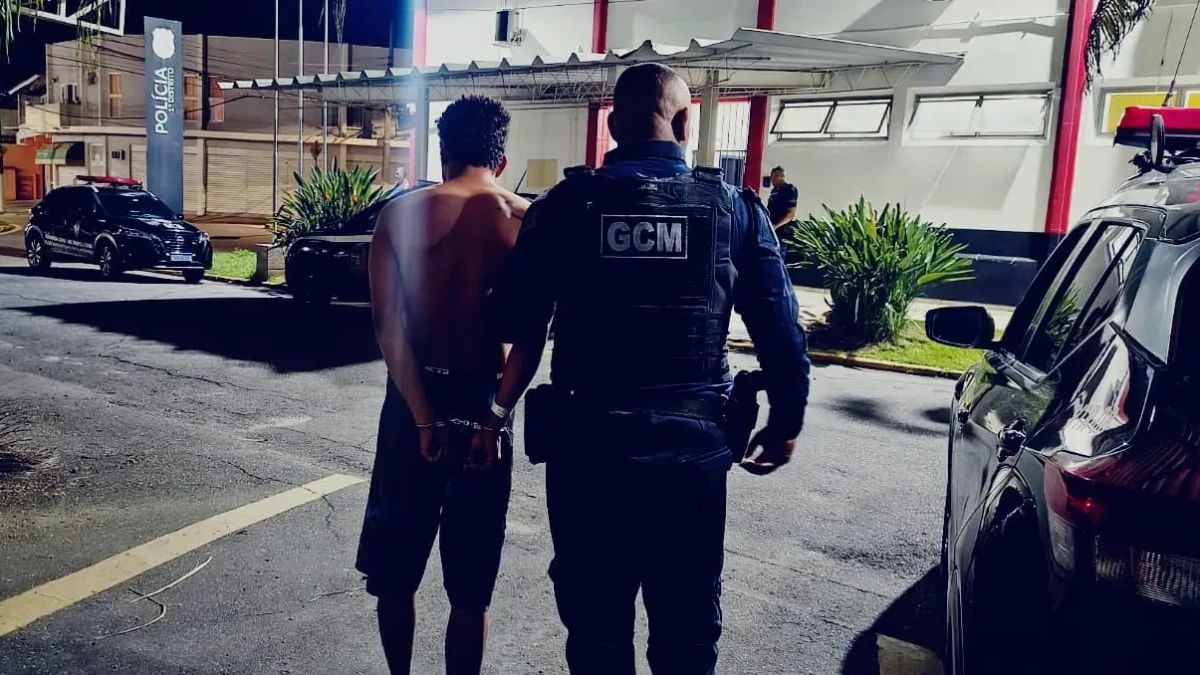 Mulher usa spray de pimenta e impede roubo de scooter elétrica em Pindamonhangaba