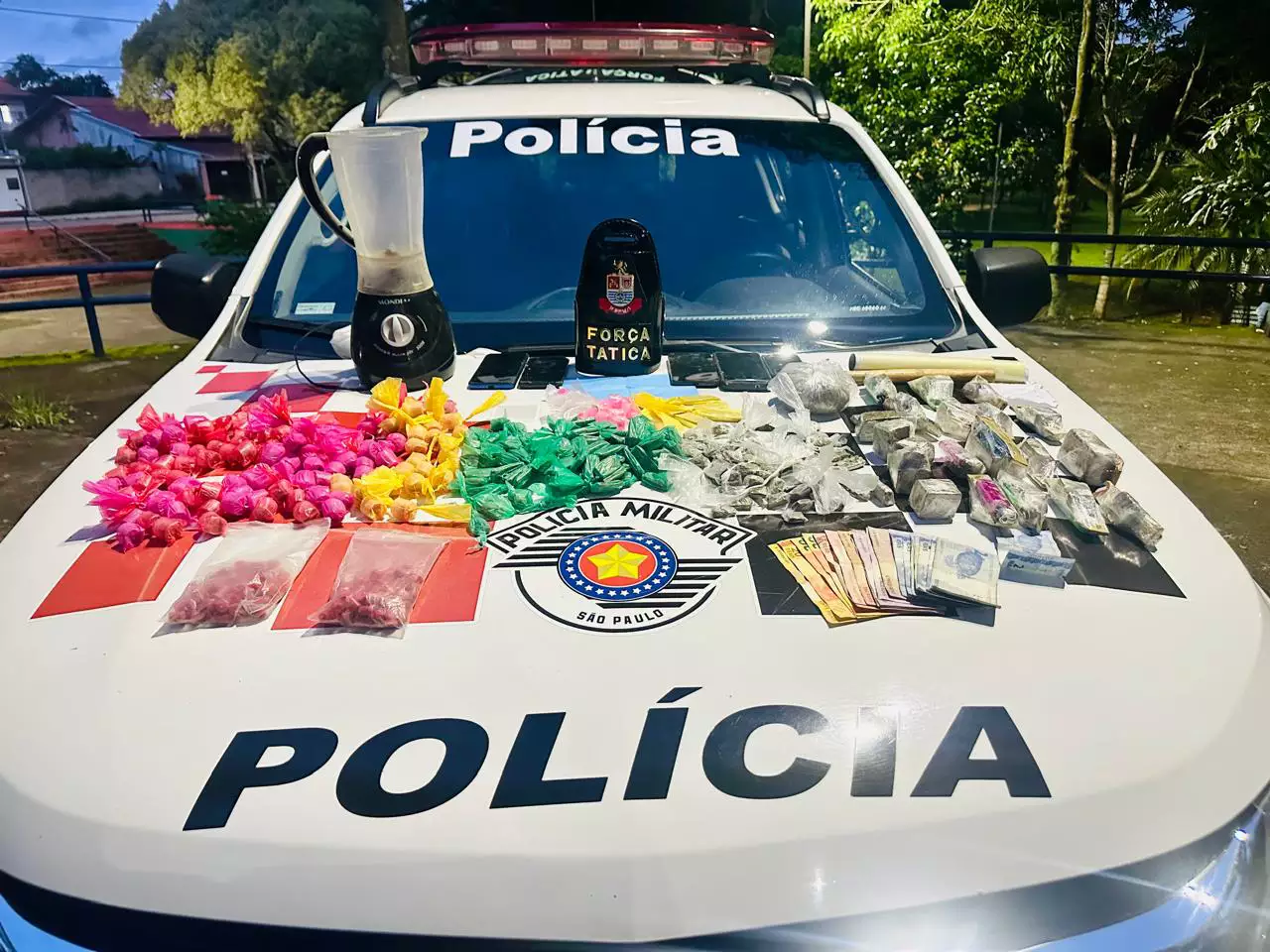 “Kit Maconheiro” é apreendido no centro de São José