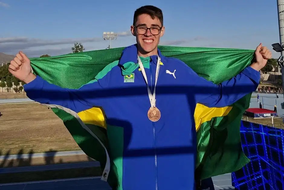 Atleta de São José ganha medalhas de ouro e bronze na Argentina