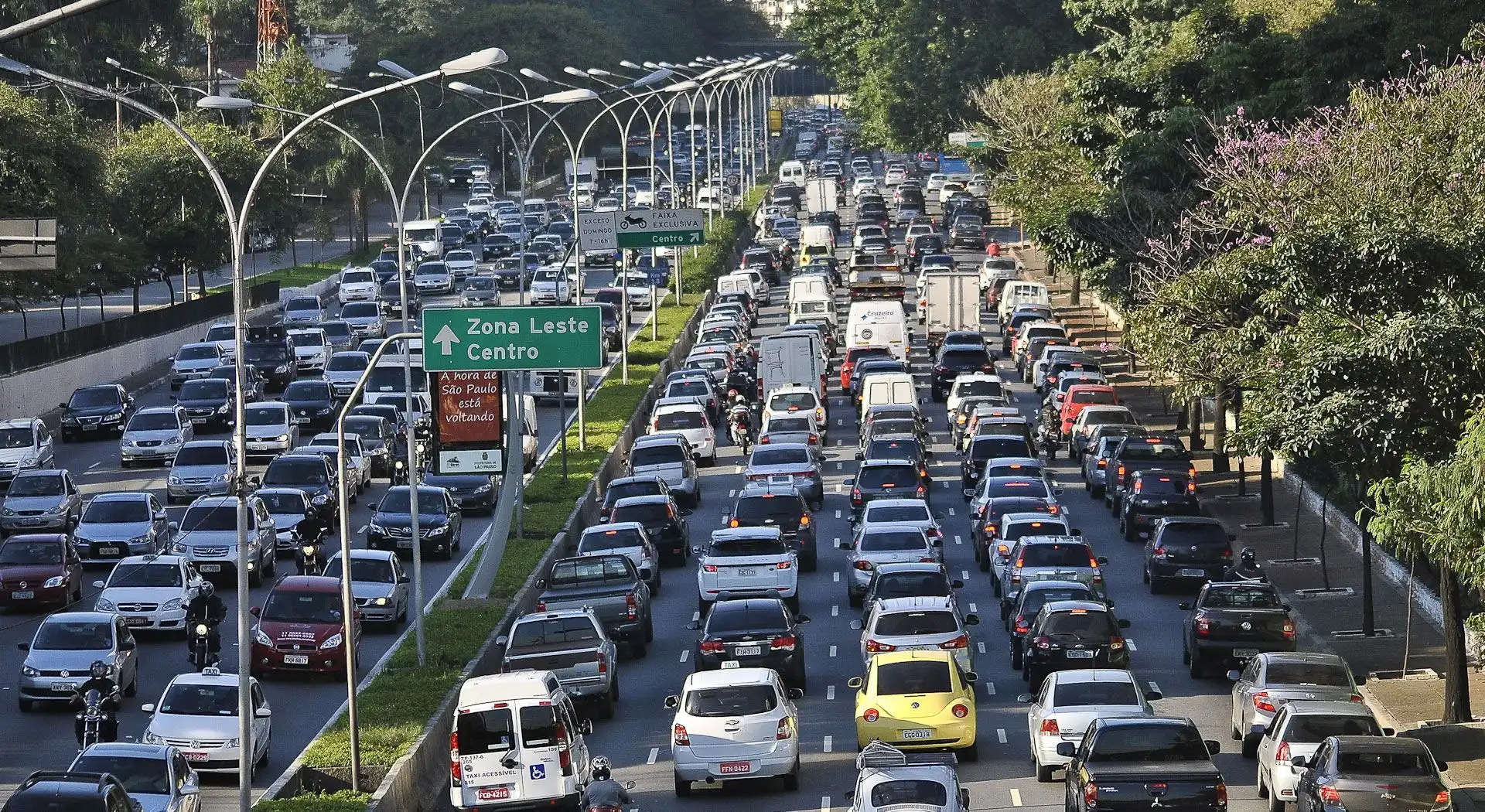 Houve queda no número de veículos esperados nas estradas para feriado de Páscoa