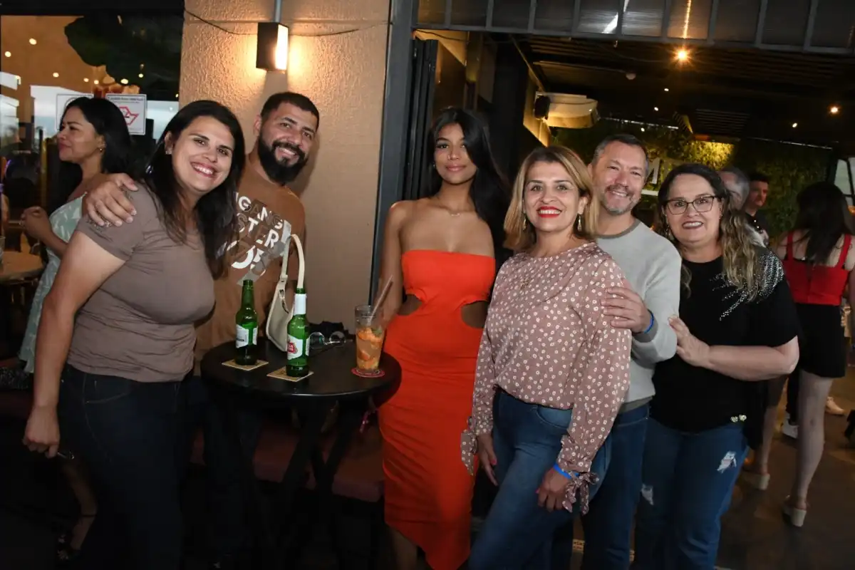 Mezzo Bar e Restaurante festeja 03 anos de sucesso em SJC - 09 novembro