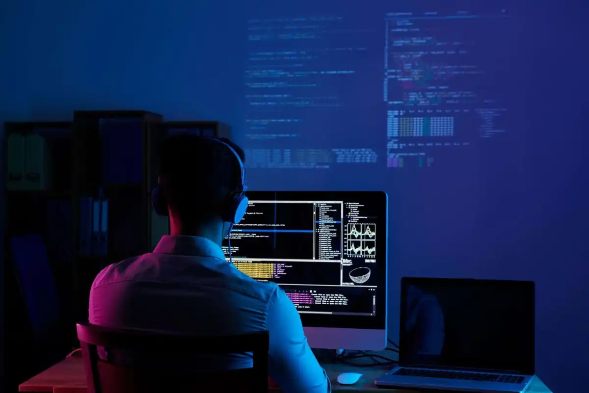 Fecap oferece cursos técnicos gratuitos em tecnologia