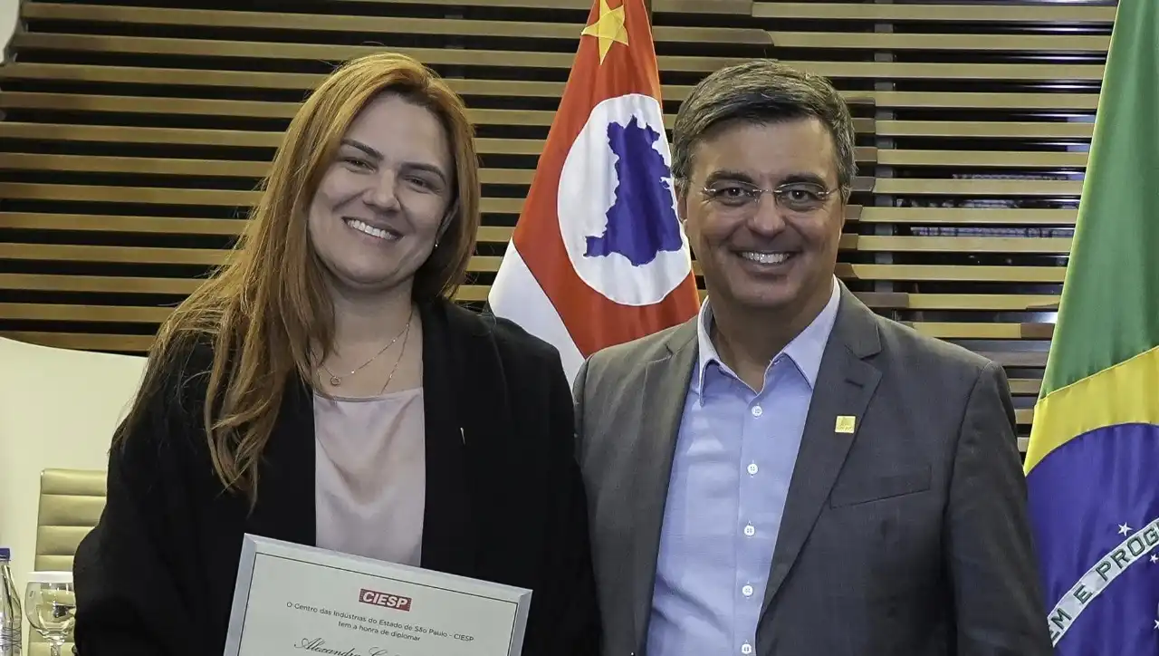Compromisso renovado com a indústria regional