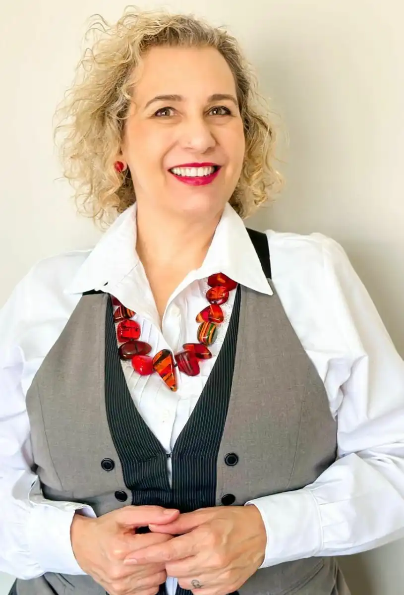 Ana Lícia Reis lança jogo “Maha Líder®” para promover liderança consciente e transformação de equipes