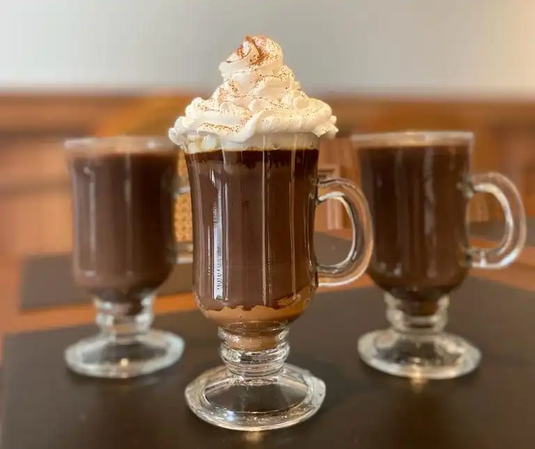 Chocolate quente de Gramado: aprenda como fazer