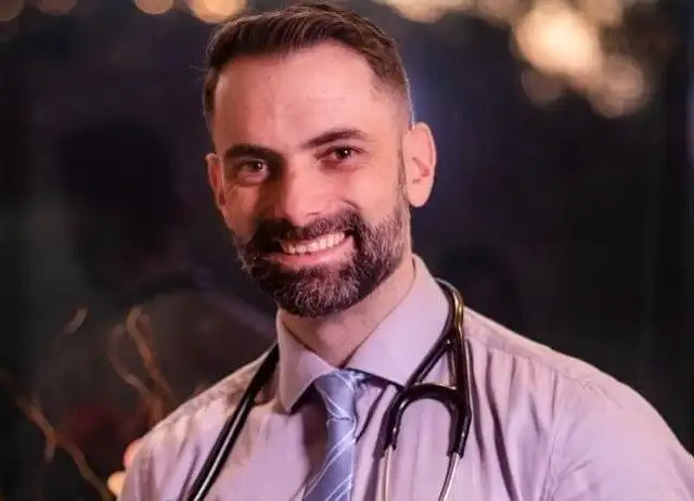 Cardiologista realiza ação preventiva de Saúde do Homem em shopping de São José