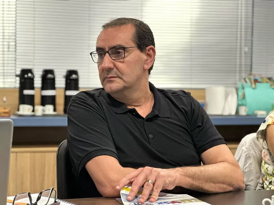 Anderson Farias diz cumprir decisão judicial e nega qualquer agressão