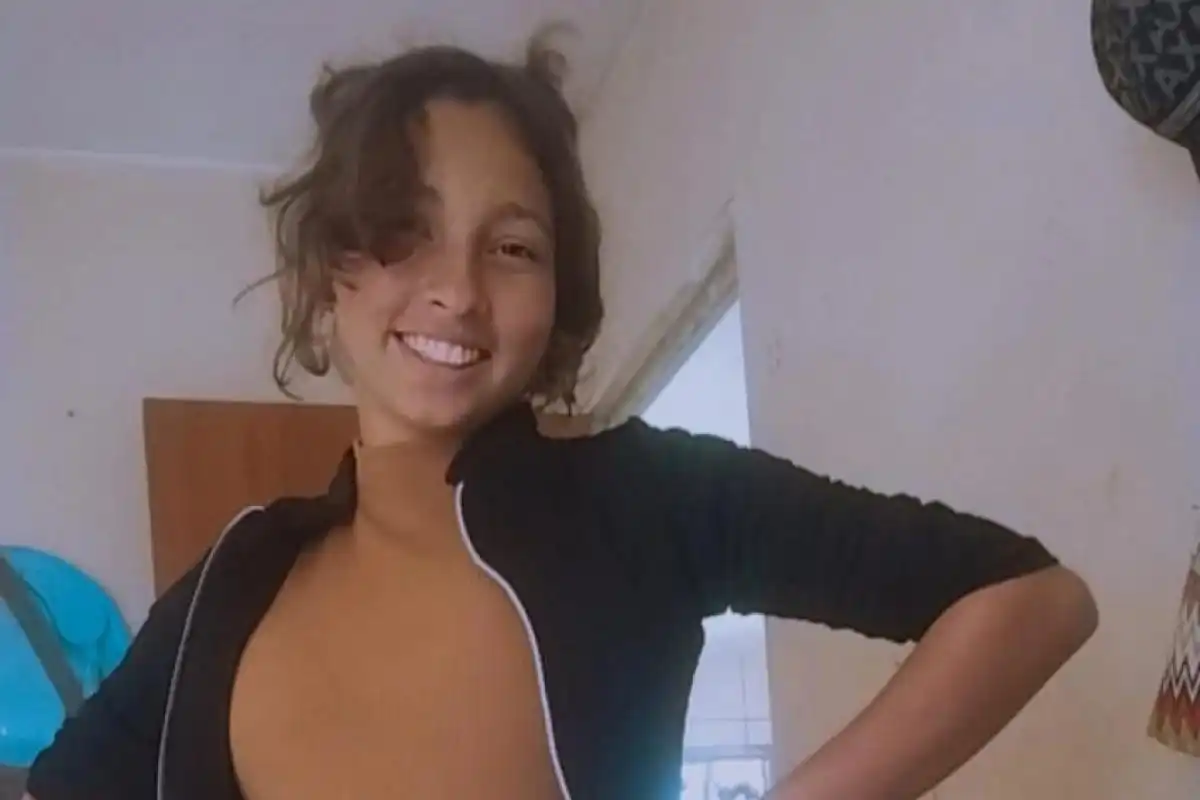 Adolescente de 14 anos some após sair de casa em São José dos Campos 