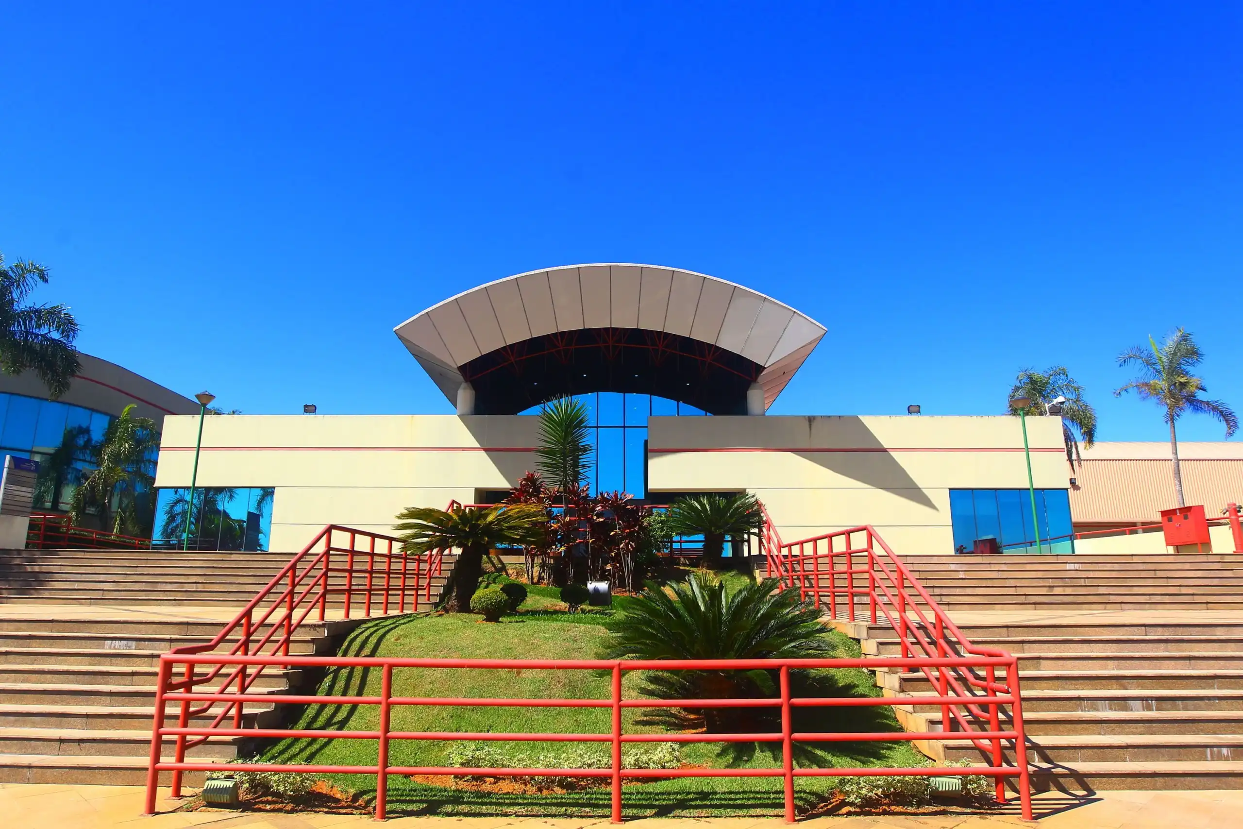 Evento sobre geotecnologia reúne prefeitos de todo o país