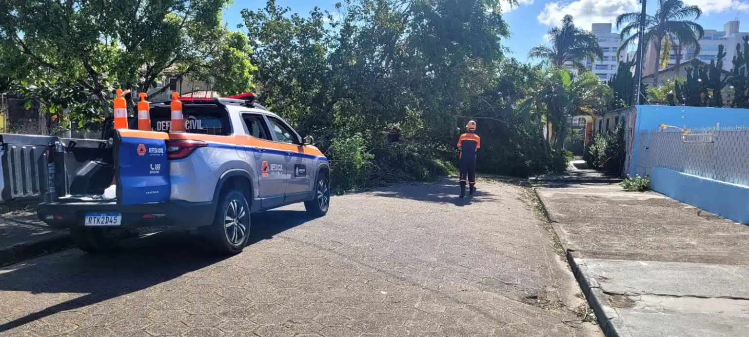 Moradores de Caraguatatuba afetados por vendaval podem sacar FGTS por calamidade 