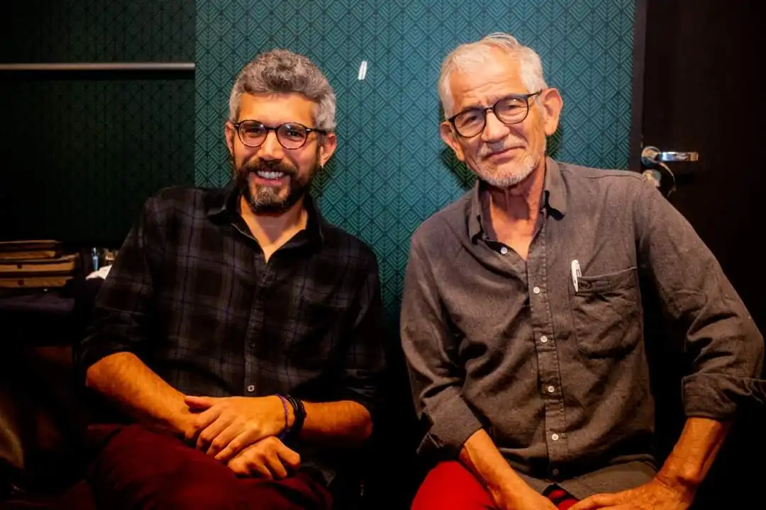 Show de Deo Lopes e Victor Mendes foi atração do Teatro Marcelo Denny, neste domingo (15)