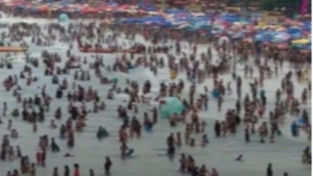 Mesmo com Zona Azul a R$ 50, Praia Grande fica lotada em Ubatuba neste domingo