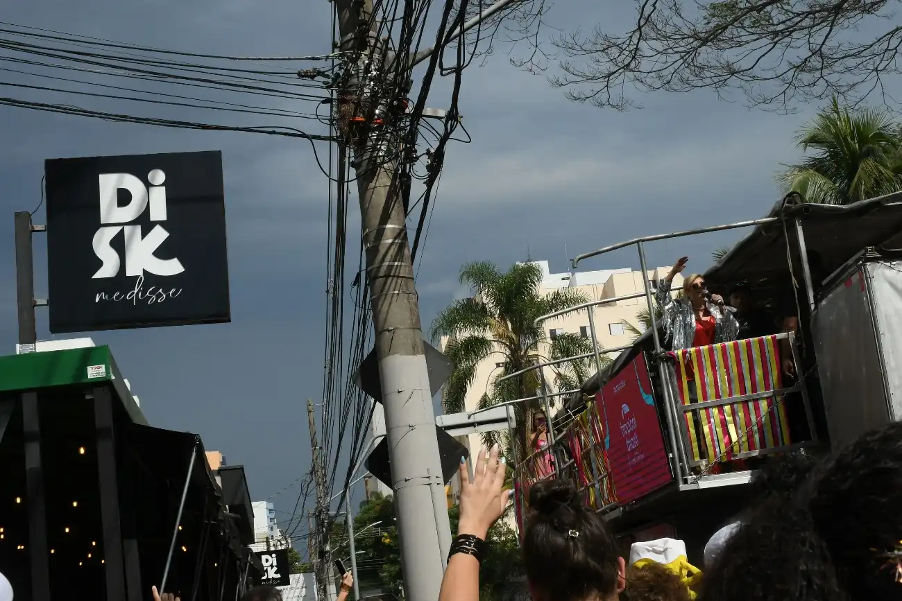 DISK ME DISSE BAR concentração do Bloco da Pri-27 janeiro