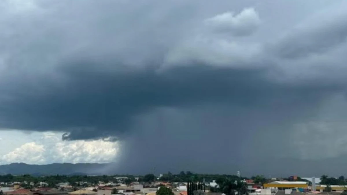 Inmet prevê chuva intensa e ventos de até 100 km/h no Vale do Paraíba